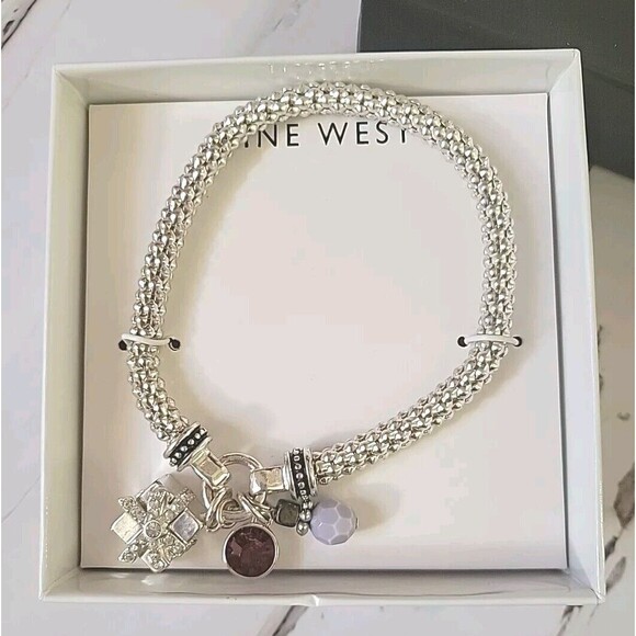 Nine West Present Charm Beaded Charms Silver Tone  Stretch Holiday Bracelet NIB - Picture 2 of 5